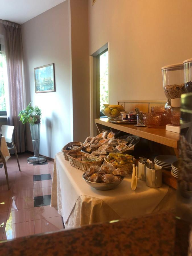 Albergo Casa Dell'Ospite بريشا المظهر الخارجي الصورة