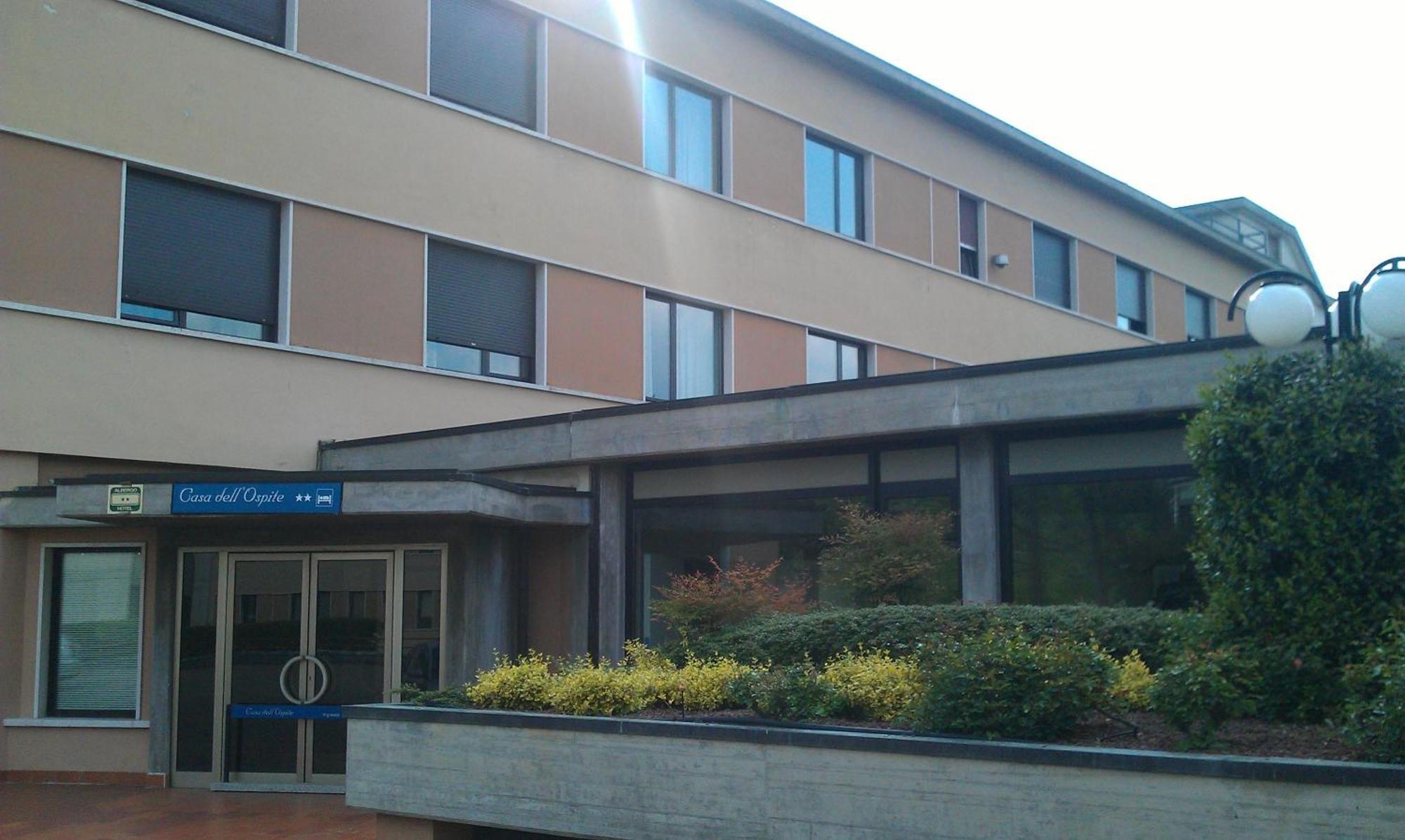 Albergo Casa Dell'Ospite بريشا المظهر الخارجي الصورة
