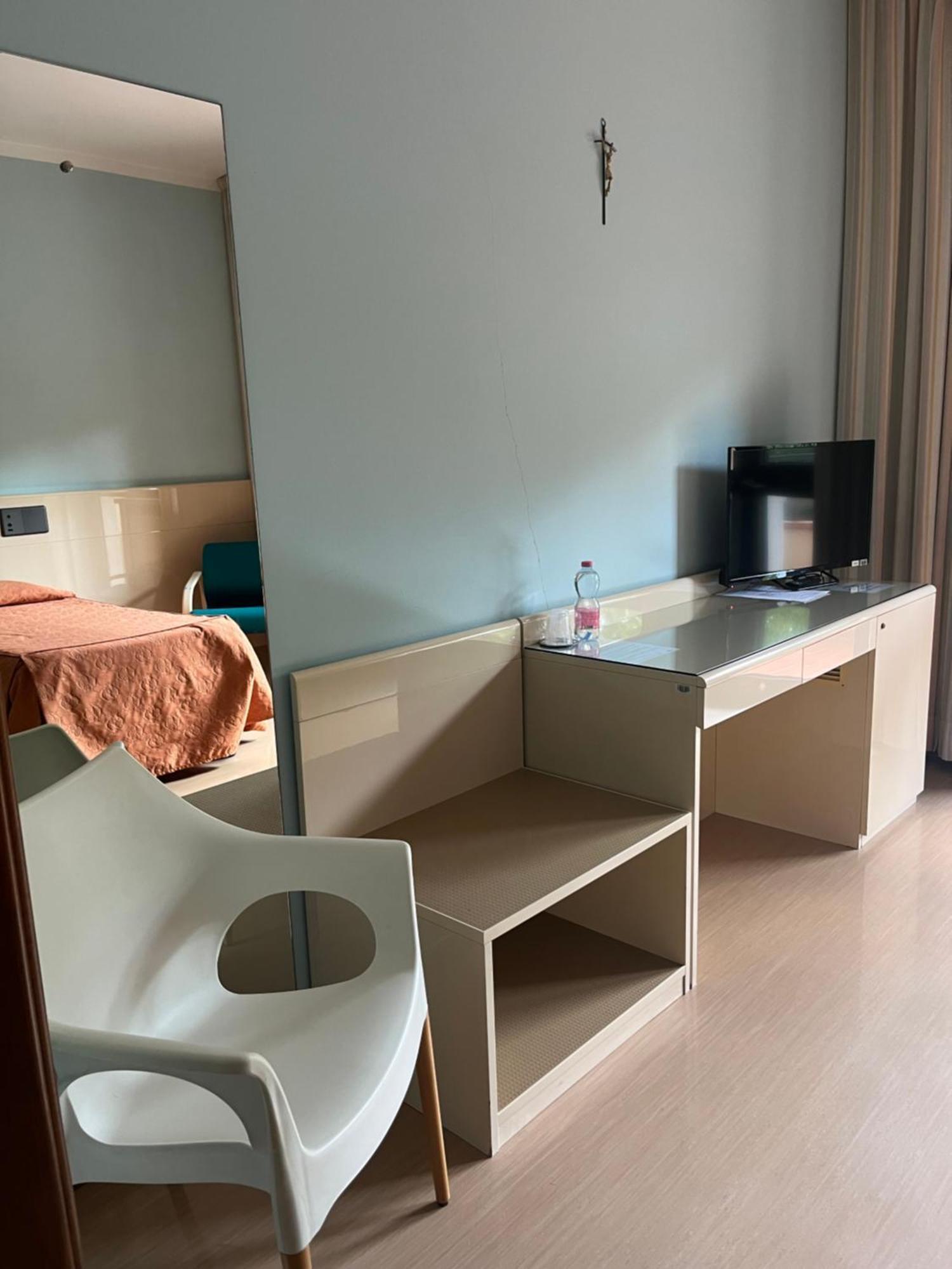Albergo Casa Dell'Ospite بريشا المظهر الخارجي الصورة